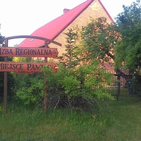 Bed and Breakfast Izdebka W Zaciszu à Czarna Dabrowka Extérieur photo