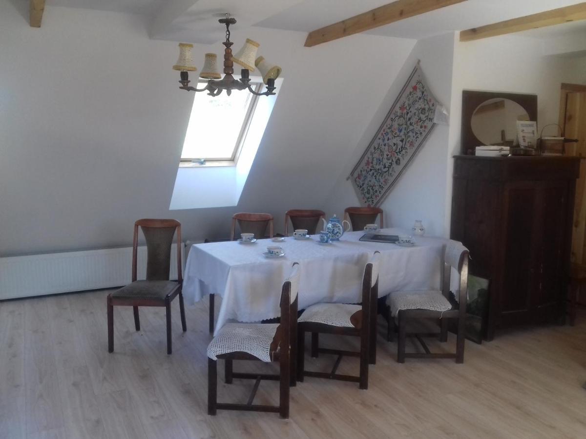 Bed and Breakfast Izdebka W Zaciszu à Czarna Dabrowka Extérieur photo